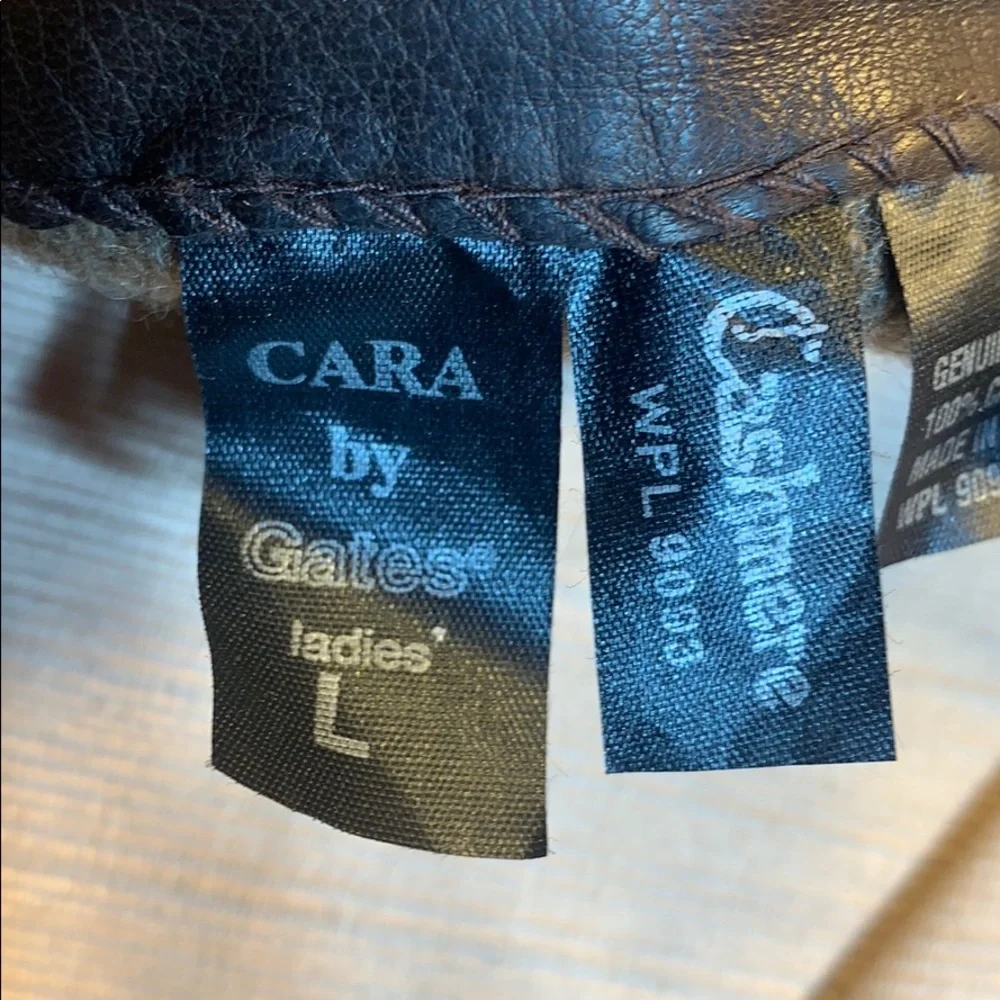 Cara by Gates stamped ladies